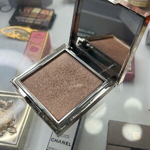 Jouer topaz powder Highlighter